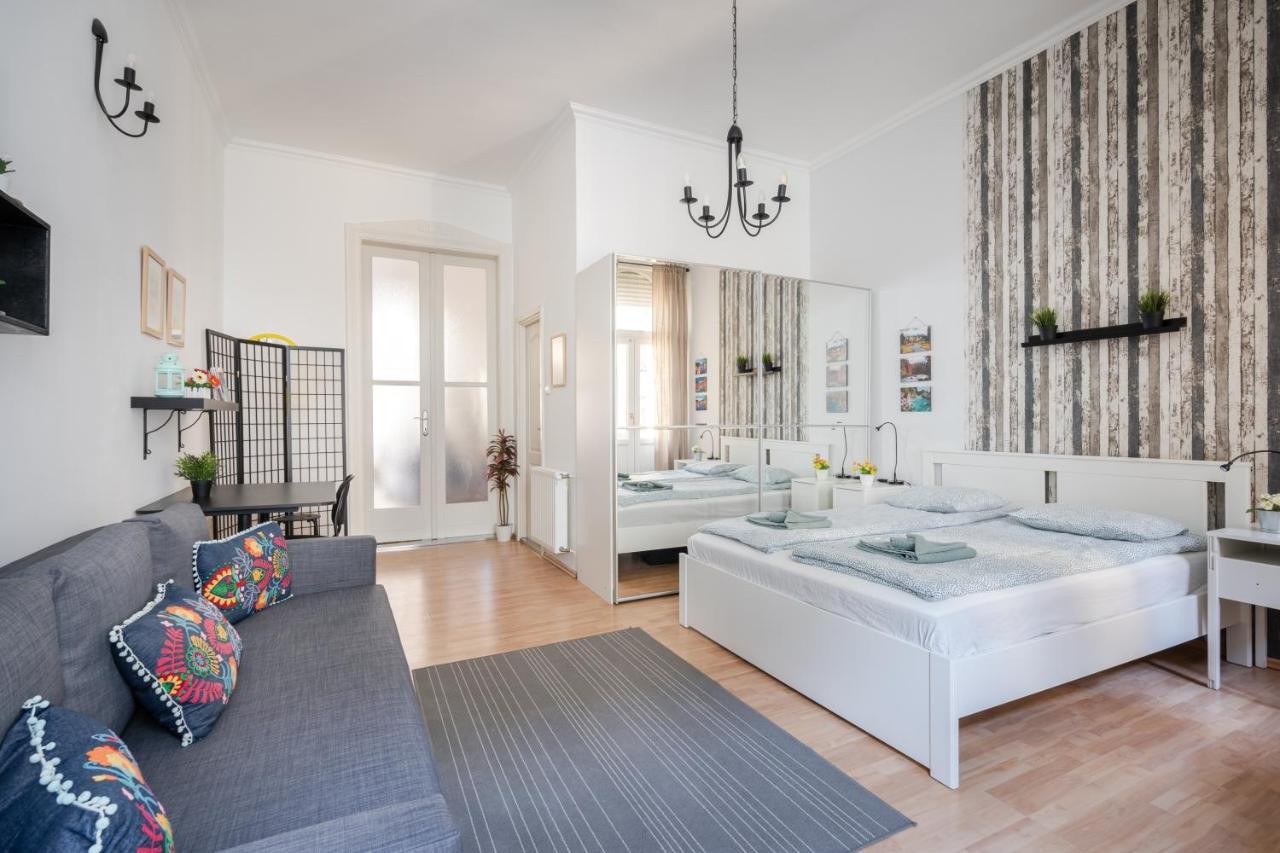 K10 - Kazinczy Street Heritage Suite - Best Location By Bqa Budapest Esterno foto