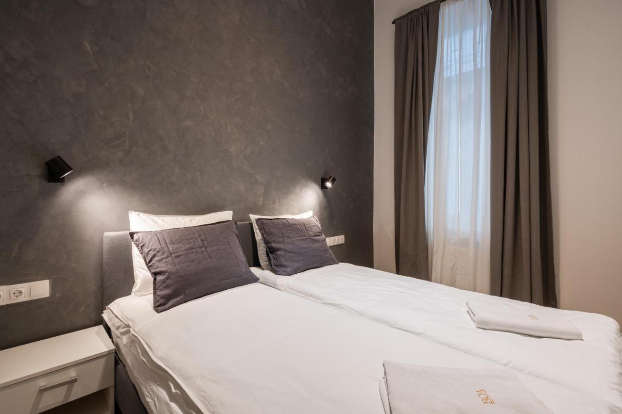 K10 - Kazinczy Street Heritage Suite - Best Location By Bqa Budapest Esterno foto