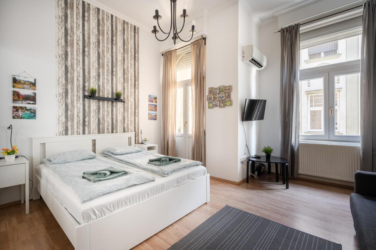 K10 - Kazinczy Street Heritage Suite - Best Location By Bqa Budapest Esterno foto