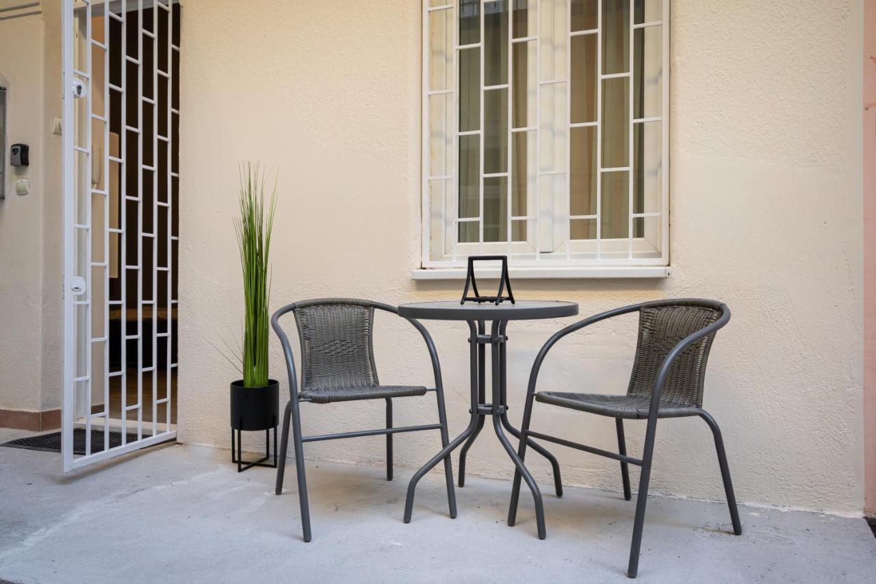 K10 - Kazinczy Street Heritage Suite - Best Location By Bqa Budapest Esterno foto