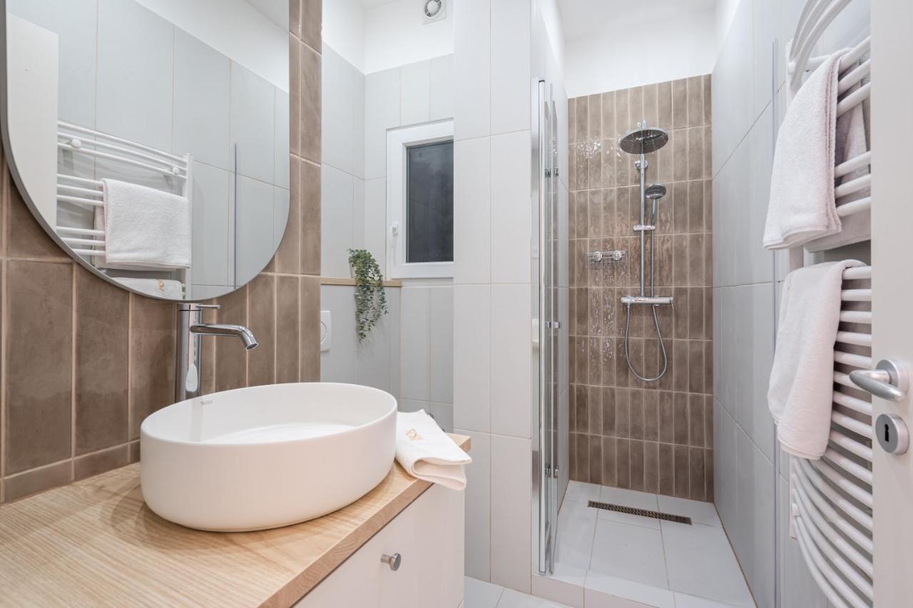 K10 - Kazinczy Street Heritage Suite - Best Location By Bqa Budapest Esterno foto
